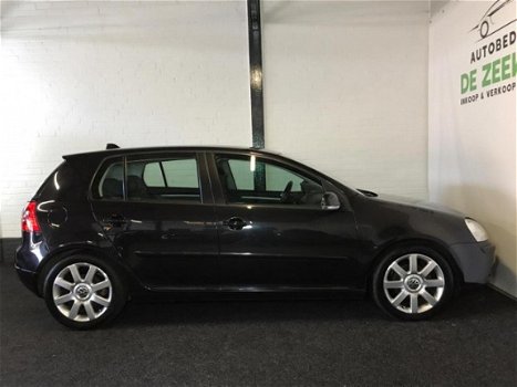 Volkswagen Golf - 1.6 16V FSI Optive NAVI|Zwart|weinig km - 1