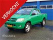 Toyota HiLux - 2.5 D-4D LX Xtra Cab 4X4 - 1 - Thumbnail