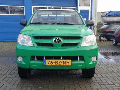 Toyota HiLux - 2.5 D-4D LX Xtra Cab 4X4 - 1