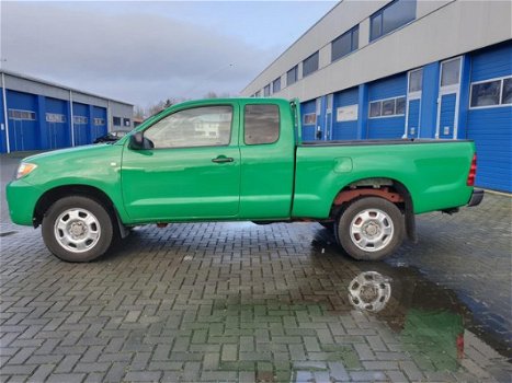 Toyota HiLux - 2.5 D-4D LX Xtra Cab 4X4 - 1