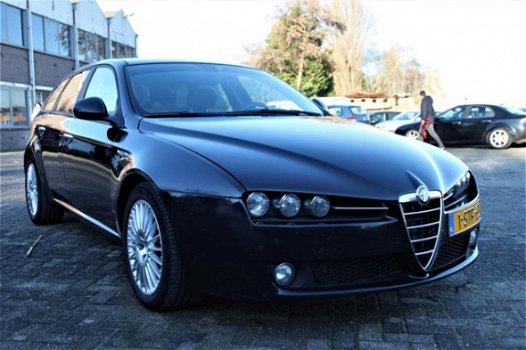 Alfa Romeo 159 Sportwagon - 1.9 JTD Q-Tronic Distinctive - 1