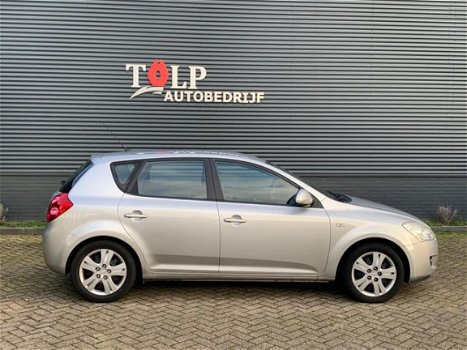 Kia Cee'd - 1.4 CVVT X-ecutive - 1