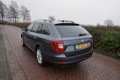 Skoda Superb Combi - 2.0 TDI 140PK AMBITION BUSINESS LUXE 1E EIG PERF.STAAT NAVI XENON/LED STOELVERW - 1 - Thumbnail