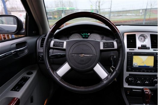 Chrysler 300C Touring - 3.0 V6 CRD Platinum Aut. Xenon/Leder/Navi/PDC - 1
