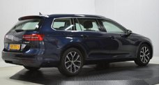 Volkswagen Passat Variant - 1.6 TDI Highline DSG 7, Navi, Clima, Cruise, PDC, Mooie auto