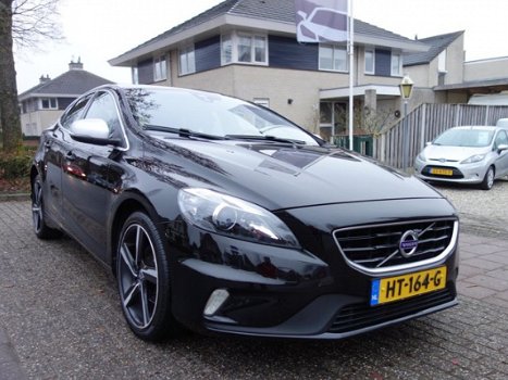 Volvo V40 - 2.0 D2 Ocean Race Business R-Design - 1