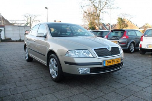 Skoda Octavia - 1.6 ELEGANCE, 80000 KM 1e EIGENAAR - 1