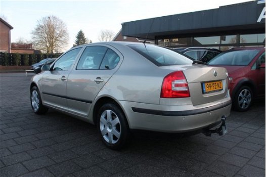 Skoda Octavia - 1.6 ELEGANCE, 80000 KM 1e EIGENAAR - 1