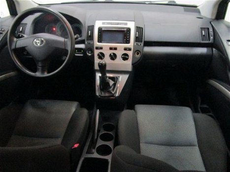 Toyota Verso - 2.2 D-4D Terra Airco Trekhaak - 1