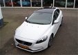 Volvo V40 - 1.6 D2 Kinetic Business Panoramadak, Navi, Pdc, Cruise, 1e eigenaar RIJKLAARPRIJS - 1 - Thumbnail