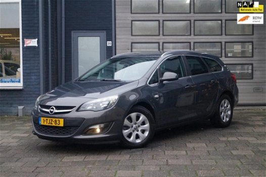 Opel Astra Sports Tourer - 1.7 CDTi Business + / Clima / Cruise / Navi / PDC / N.A.P - 1