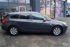 Opel Astra Sports Tourer - 1.7 CDTi Business + / Clima / Cruise / Navi / PDC / N.A.P