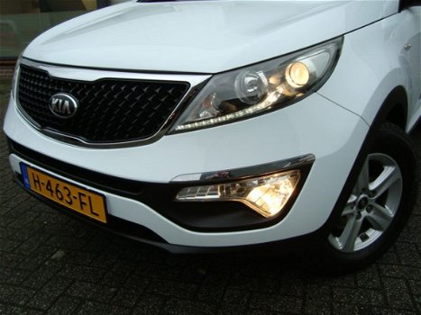 Kia Sportage - PLUS PACK SUV HOGE INSTAP 36 DKM FABR.GARANTIE 11/22 NAVIGATIE CAMERA LED CRUISE PDC - 1