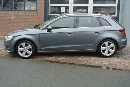 Audi A3 Sportback - 1.2 TFSI Ambition Pro Line plus Xenon| Sportstoelen| afn trekhaak - 1