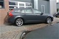 Volvo V60 - D3 136 PK Automaat| Xenon| Schuifdak|Navi| PDC| Trekhaak - 1 - Thumbnail