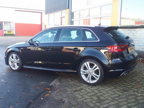 Audi A3 Sportback - 1.4 TFSI CoD 2x S-Line B&O , Xenon , 18