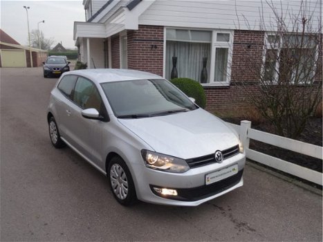 Volkswagen Polo - 1.4-16V 86PK TEAM AIRCO PARKEERSENSOREN PRIVACY GLAS 87000KM ZEER COMPLEET - 1