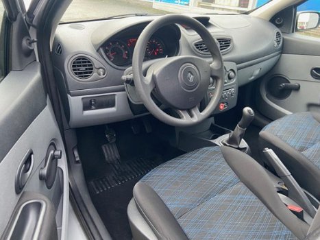 Renault Clio - 1.2 16v Dynamique Comfort Airco, 5-Deurs - 1