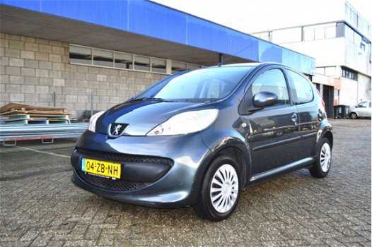 Peugeot 107 - 1.0-12V XS 5 Drs Airco - 1