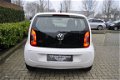 Volkswagen Up! - 1.0 Cup uitvoering 5deurs, sportvelgen, airco, sport interieur - 1 - Thumbnail