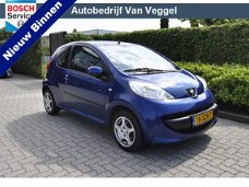 Peugeot 107 - 1.0-12V XR Centrl. vergrendeling op afstand, elek. ramen, zuinige auto