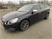 Volvo V60 - 1.6 T3 R-Design Navi, tel, high performance sound - 1 - Thumbnail