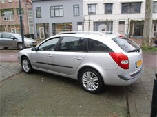 Renault Laguna Grand Tour - 2.0-16V Tech Line / AIRCO / NAVI / X-ENON / SCHUIFDAK / 139dkm