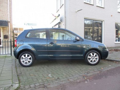 Volkswagen Polo - 1.2-12V comfort / AIRCO / NW-STAAT / 159dkm - 1