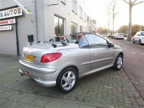 Peugeot 206 CC - 1.6-16V Roland Garros / AIRCO / LEER / NW-STAAT / 124dkm - 1