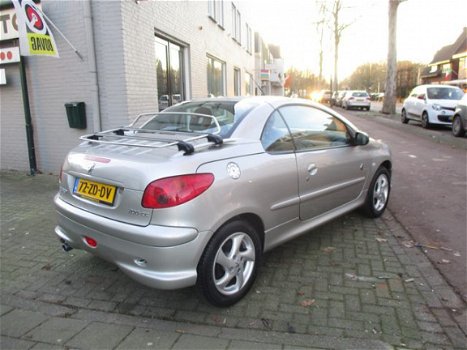 Peugeot 206 CC - 1.6-16V Roland Garros / AIRCO / LEER / NW-STAAT / 124dkm - 1