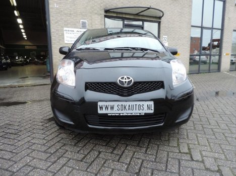 Toyota Yaris - 1.0 VVTi Acces Airco, L.M.velgen, 5 drs, cd speler, AUX - 1