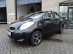 Toyota Yaris - 1.0 VVTi Acces Airco, L.M.velgen, 5 drs, cd speler, AUX - 1 - Thumbnail