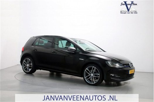 Volkswagen Golf - 1.6 TDI Highline 6-bak Xenon Navigatie ParkPilot Climate Control - 1