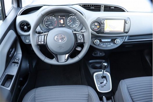 Toyota Yaris - 1.5 VVT-i Dynamic Automaat Navigatie - 1