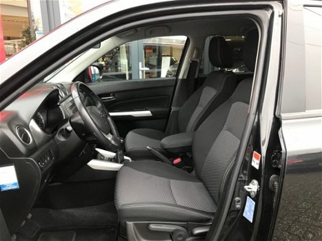 Suzuki Vitara - 1.6 Exclusive / Afn. Trekhaak / Navigatie - 1