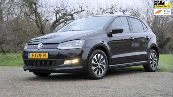 Volkswagen Polo - 1.4 TDI BlueMotion autom airco navigatie extra get glas trekhaak - 1