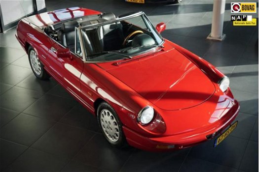 Alfa Romeo Spider - 2.0 - 1