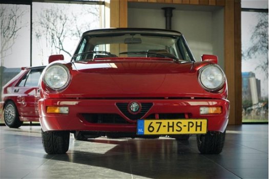 Alfa Romeo Spider - 2.0 - 1