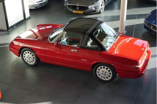 Alfa Romeo Spider - 2.0 - 1