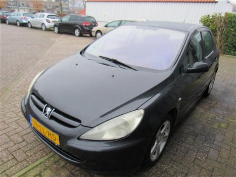 Peugeot 307 - 2.0-16V XSI //APK//NAP//Airco//Cruise//Elec.Ramen//CV+AB//Trekhaak// - 1