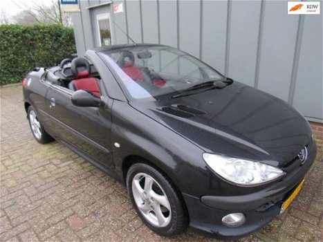 Peugeot 206 CC - 1.6-16V Roland Garros Stuur Rechts //APK//Airco//Leder//Elec.Ramen//Automaat// - 1