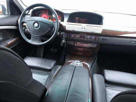 BMW 7-serie - 740i Executive / Sport / 70.000KM/ Bi-Xenon - 1