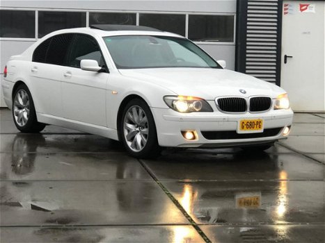 BMW 7-serie - 740i Executive / Sport / 70.000KM/ Bi-Xenon - 1