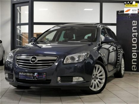 Opel Insignia Sports Tourer - 2.0 T Cosmo *132dkm* Panorama/Navigatie/Trekhaak/220pk - 1