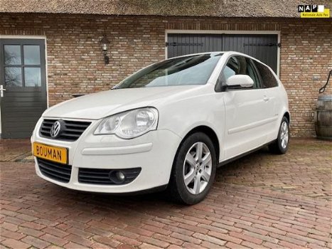 Volkswagen Polo - 1.4-16V Comfortline UNITED - 1