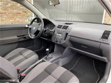 Volkswagen Polo - 1.4-16V Comfortline UNITED