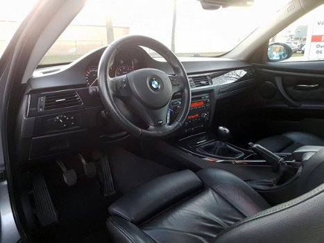 BMW 3-serie Coupé - 325i High Executive AIRCO LEDER INT 6-BAK 17 INCH BREEDSET DEALERAUTO IN TOPSTAA - 1
