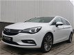 Opel Astra Sports Tourer - 1.6 CDTI Innovation | Trekhaak | 18 Inch | Comfortstoelen | Camera | Navi - 1 - Thumbnail