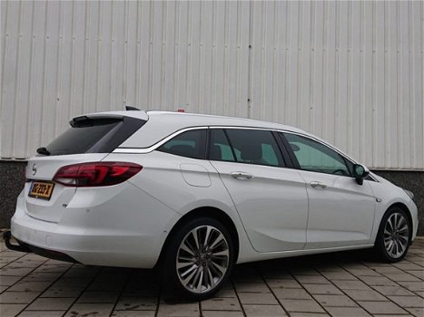 Opel Astra Sports Tourer - 1.6 CDTI Innovation | Trekhaak | 18 Inch | Comfortstoelen | Camera | Navi - 1