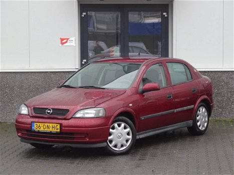 Opel Astra - 1.6 Club AUTOMAAT (bj1999) - 1